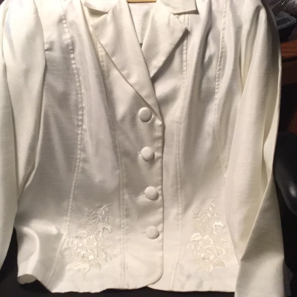 Embroidered Ivory White Suit - Bridal Wedding Suit - Picture 2 of 6